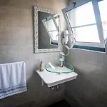 Casa De Isaias 2*