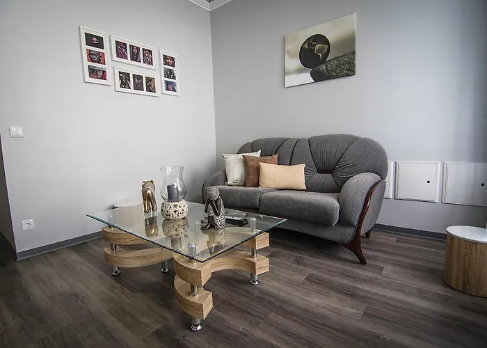 Casa De Isaias 2* アングラ・ド・エロイーズモ