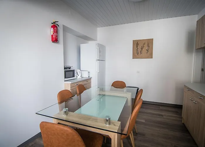 Casa De Isaias 2* アングラ・ド・エロイーズモ