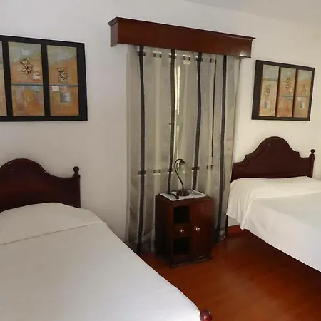 Casa De Isaias Maison d'hôtes Angra do Heroísmo